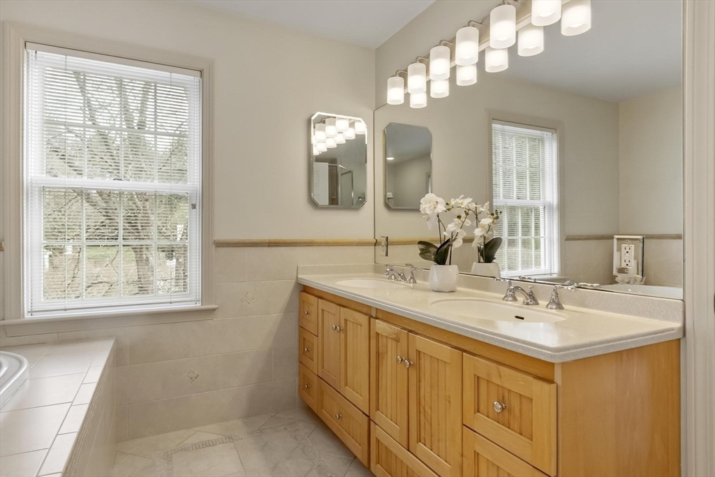 7 Rooks Way Westford, MA 01886 - Photo 26 of 42