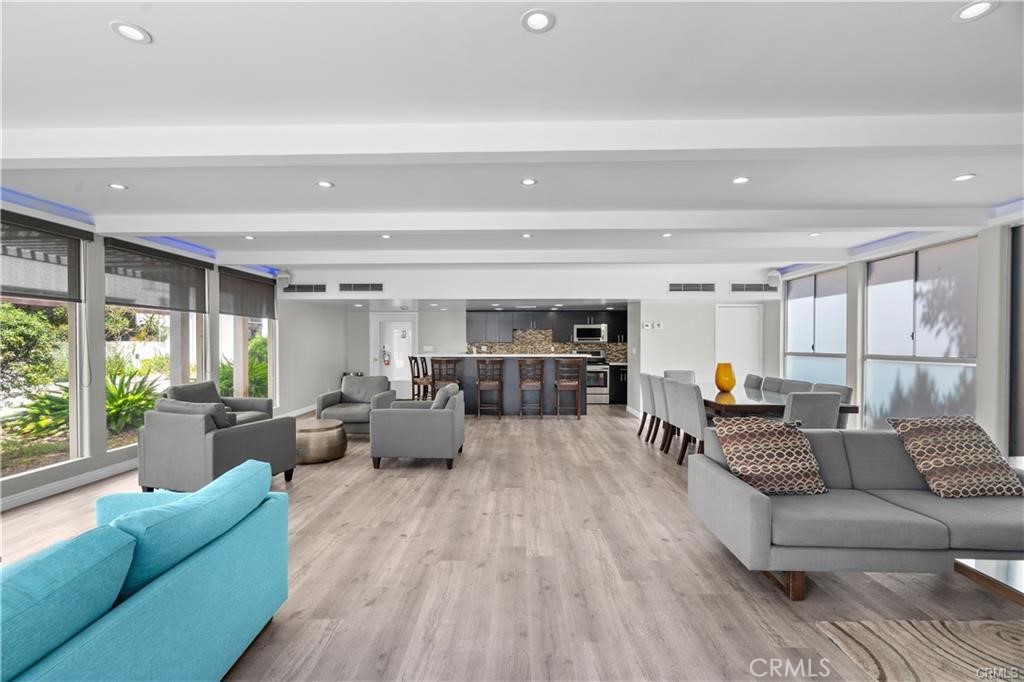 7250 Franklin Avenue, Unit 406 Los Angeles, CA 90046 - Photo 18 of 34 Recreational Room