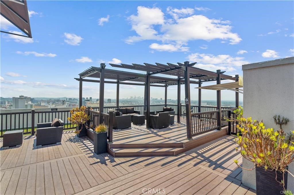 7250 Franklin Avenue, Unit 406 Los Angeles, CA 90046 - Photo 26 of 34 Fantastic