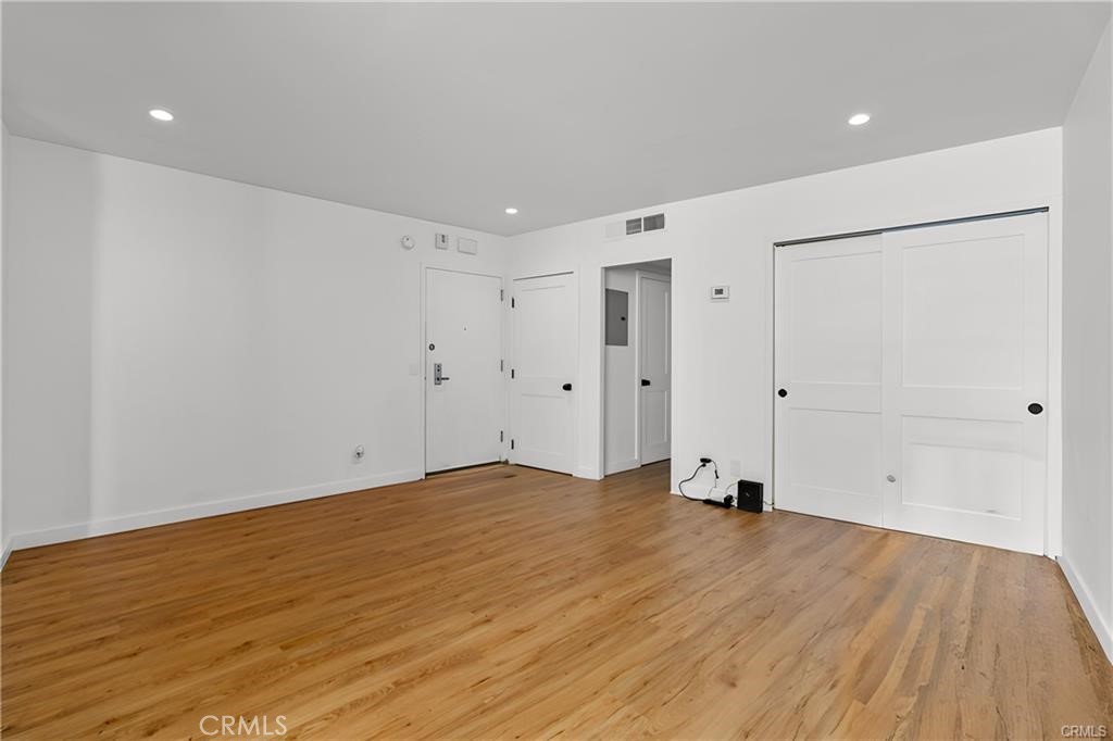 7250 Franklin Avenue, Unit 406 Los Angeles, CA 90046 - Photo 6 of 34