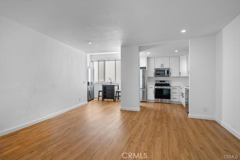 7250 Franklin Avenue, Unit 406 Los Angeles, CA 90046 - Photo 8 of 34