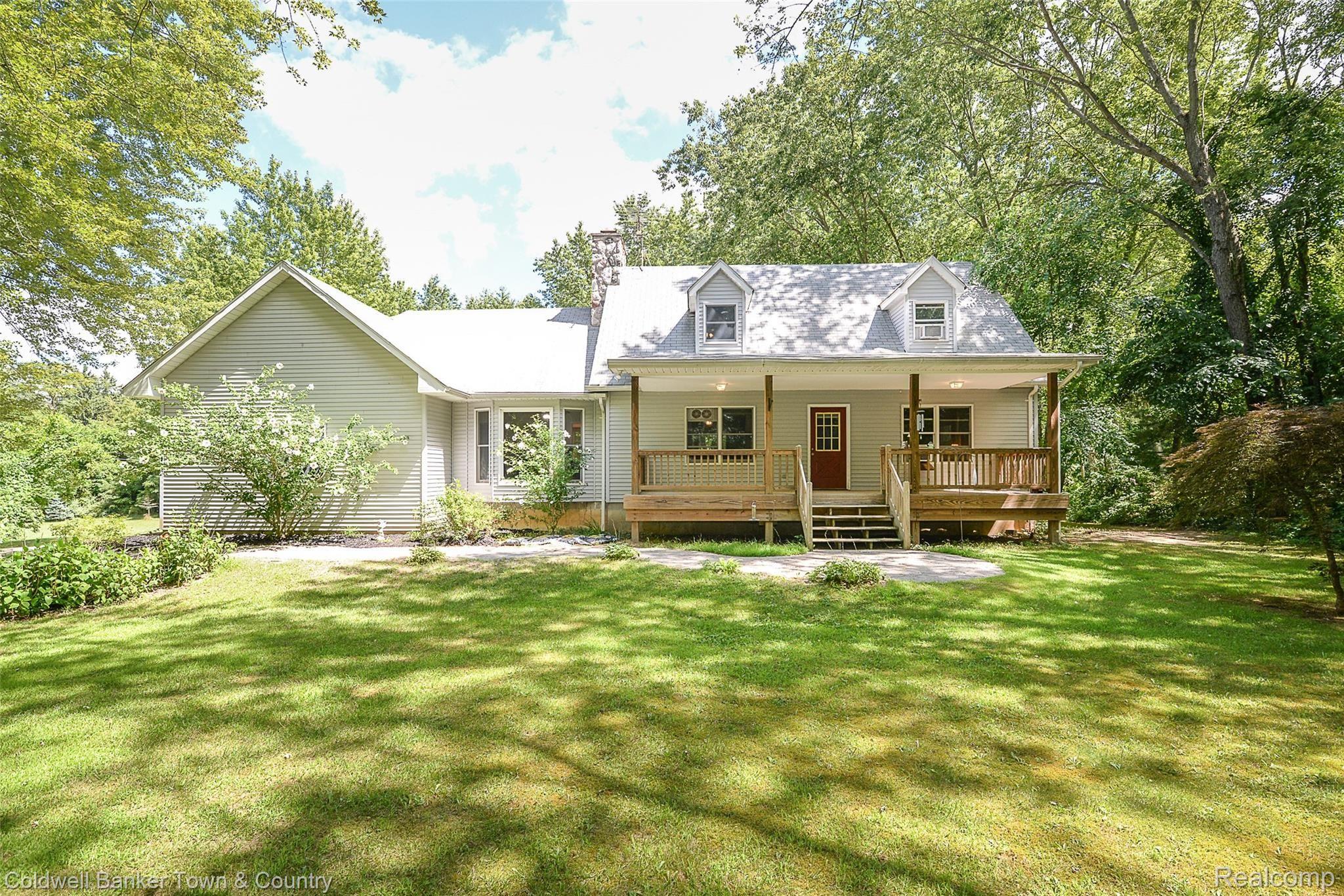 7807 Teahen Road Brighton, MI 48116 - Photo 2 of 42 DSC_3499.jpg