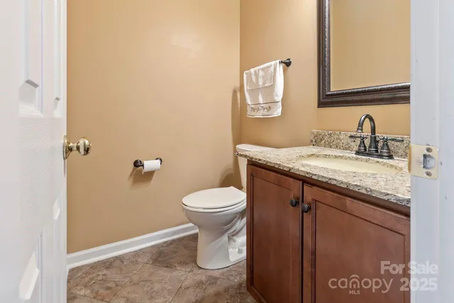 $645,000 | 16203 Hollingbourne Road, Huntersville, NC 28078