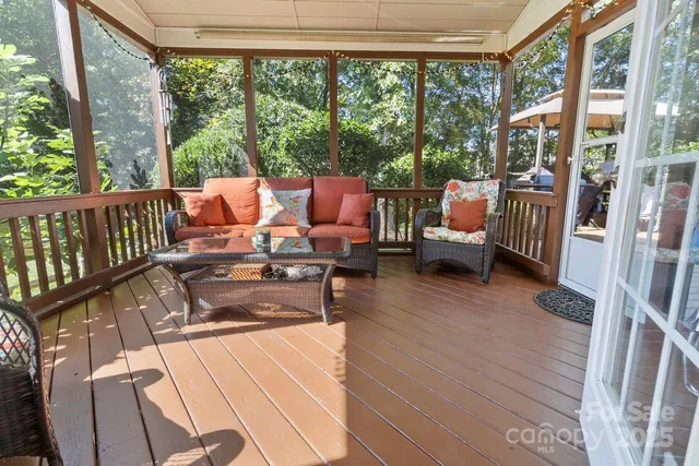 $645,000 | 16203 Hollingbourne Road, Huntersville, NC 28078