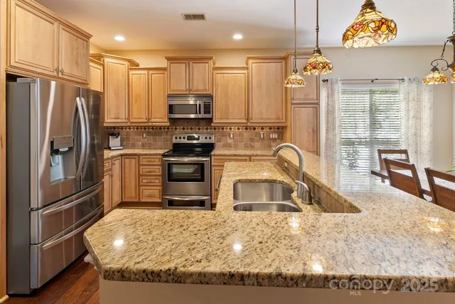 $645,000 | 16203 Hollingbourne Road, Huntersville, NC 28078