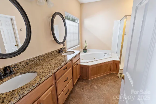 $645,000 | 16203 Hollingbourne Road, Huntersville, NC 28078