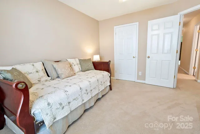 $645,000 | 16203 Hollingbourne Road, Huntersville, NC 28078