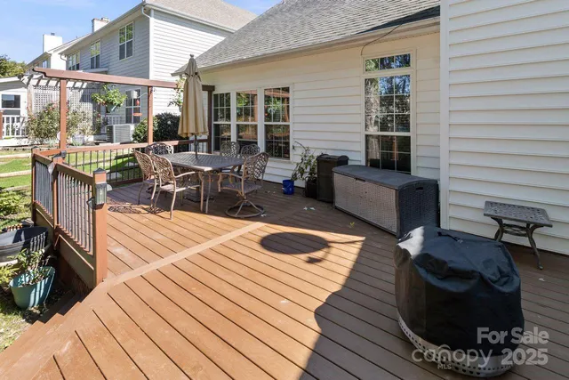 $645,000 | 16203 Hollingbourne Road, Huntersville, NC 28078