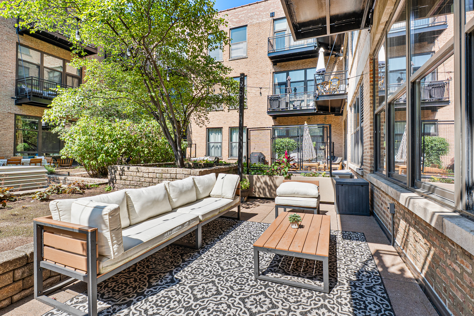 1040 West Adams Street, Unit 358 Chicago, IL 60607 - Photo 23 of 25 Gallery Image 23