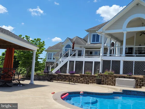$2,899,000 | 16076 Berlin Turnpike, Purcellville, VA 20132