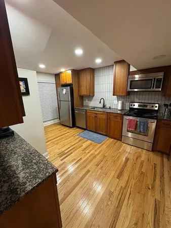 $2,700 | 606 South Glen Avenue, Unit 9, Tampa, FL 33609
