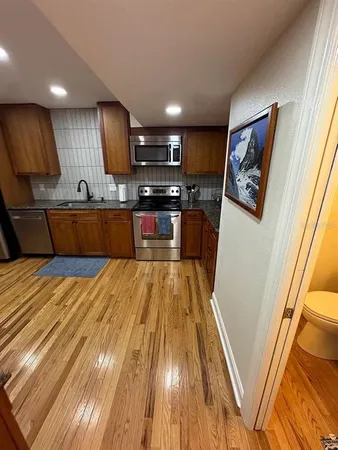 $2,700 | 606 South Glen Avenue, Unit 9, Tampa, FL 33609