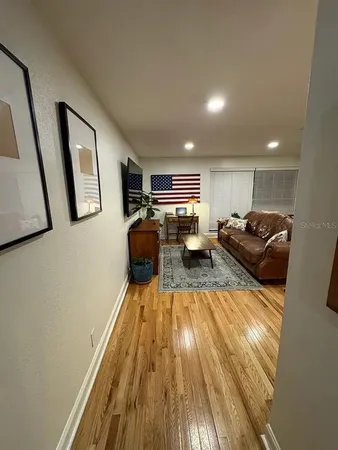 $2,700 | 606 South Glen Avenue, Unit 9, Tampa, FL 33609