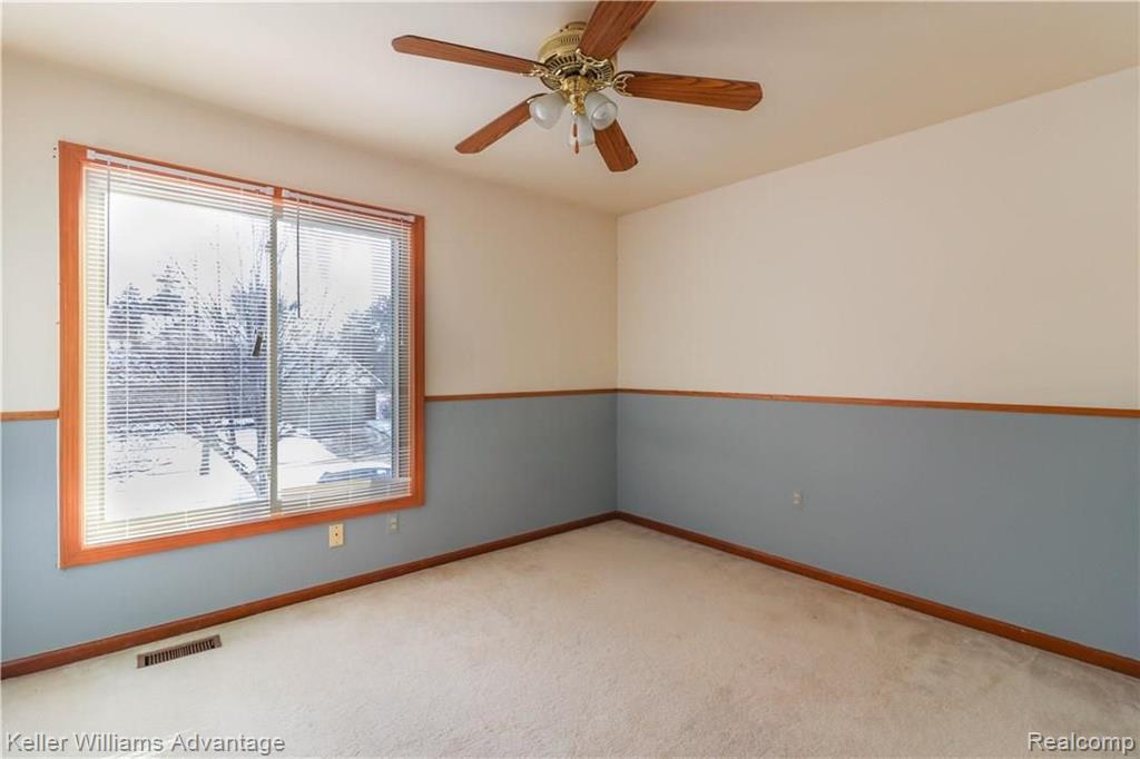29643 English Way Novi, MI 48377 - Photo 21 of 32