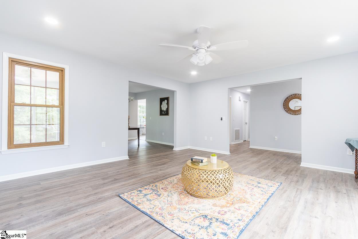 116 Century Court Pendleton, SC 29670 - Photo 7 of 35