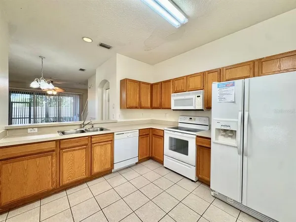 $1,800 | 10130 Tranquility Way, Unit 10130, Tampa, FL 33625