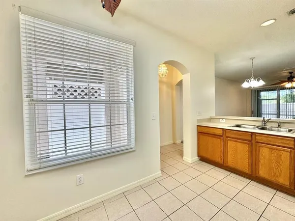 $1,800 | 10130 Tranquility Way, Unit 10130, Tampa, FL 33625