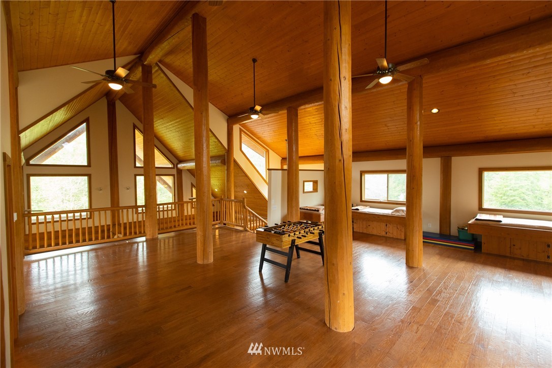 8 Craftdale Road Oakville, WA 98568 - Photo 3 of 25 Gallery Image 3