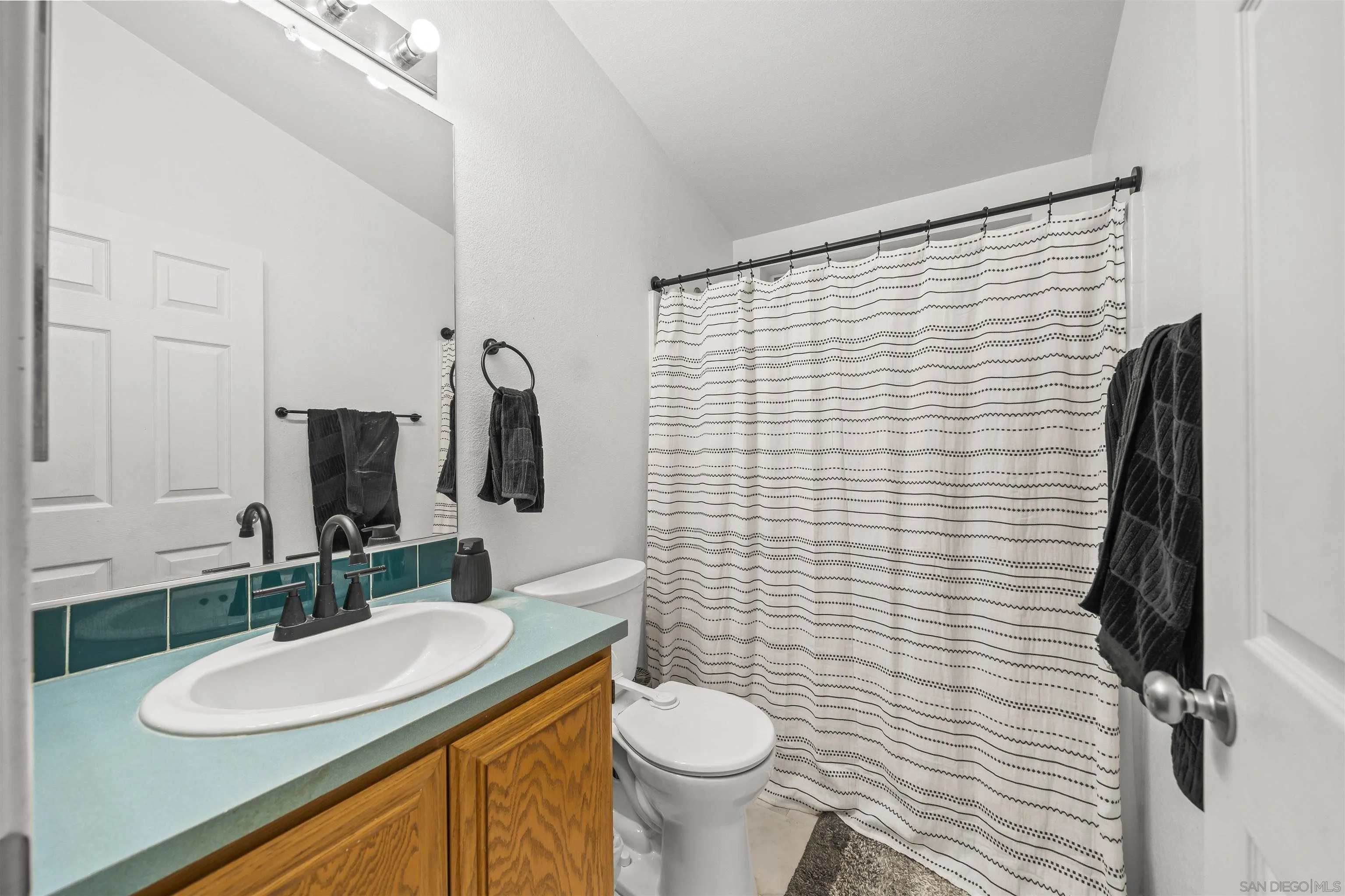 15935 Spring Oaks Road, Unit 82 El Cajon, CA 92021 - Photo 20 of 47 Gallery Image 20