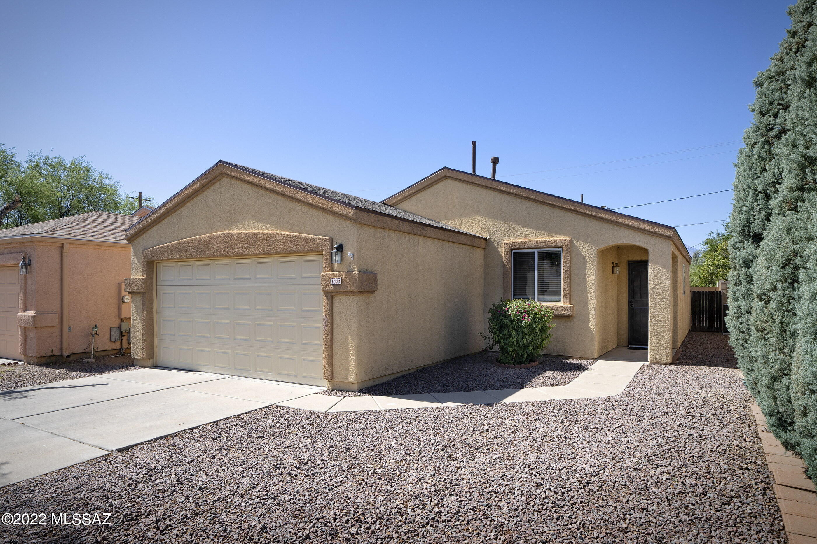 7335 East Cross Ridge Place Tucson, AZ 85710 - Photo 2 of 19