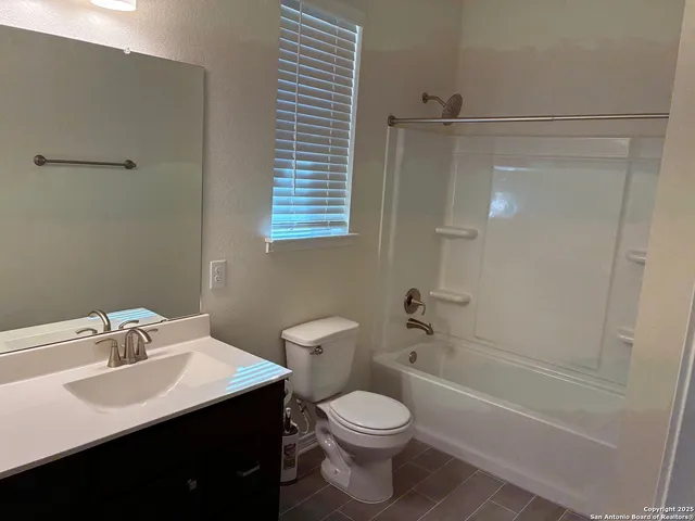 $399,500 | 7807 Vejer, Boerne, TX 78015