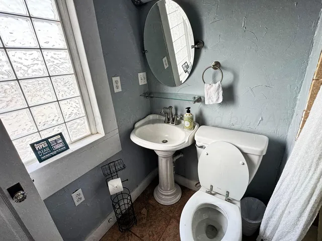 $129,000 | 222 South Baylor Street, Perryton, TX 79070