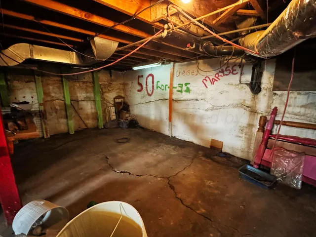 $129,000 | 222 South Baylor Street, Perryton, TX 79070