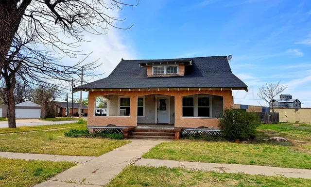 $129,000 | 222 South Baylor Street, Perryton, TX 79070