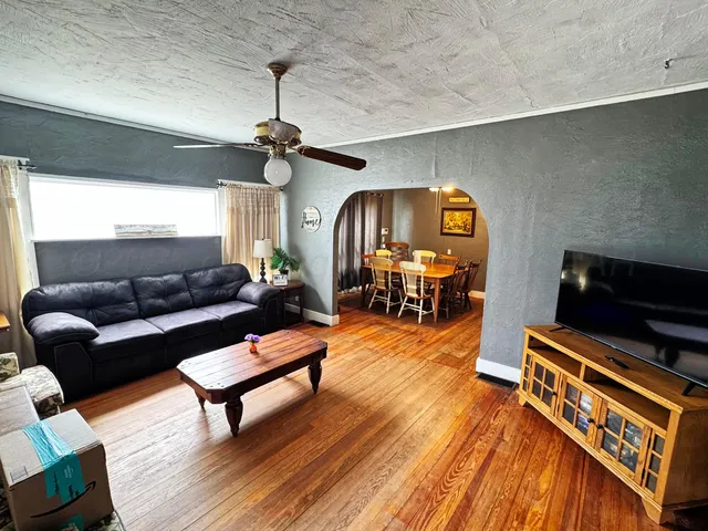 $129,000 | 222 South Baylor Street, Perryton, TX 79070