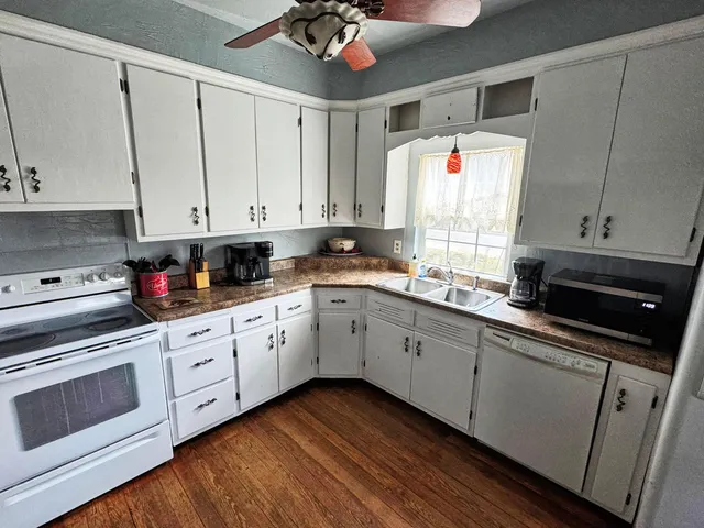 $129,000 | 222 South Baylor Street, Perryton, TX 79070