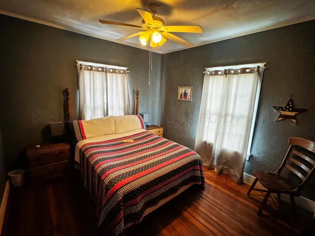 $129,000 | 222 South Baylor Street, Perryton, TX 79070