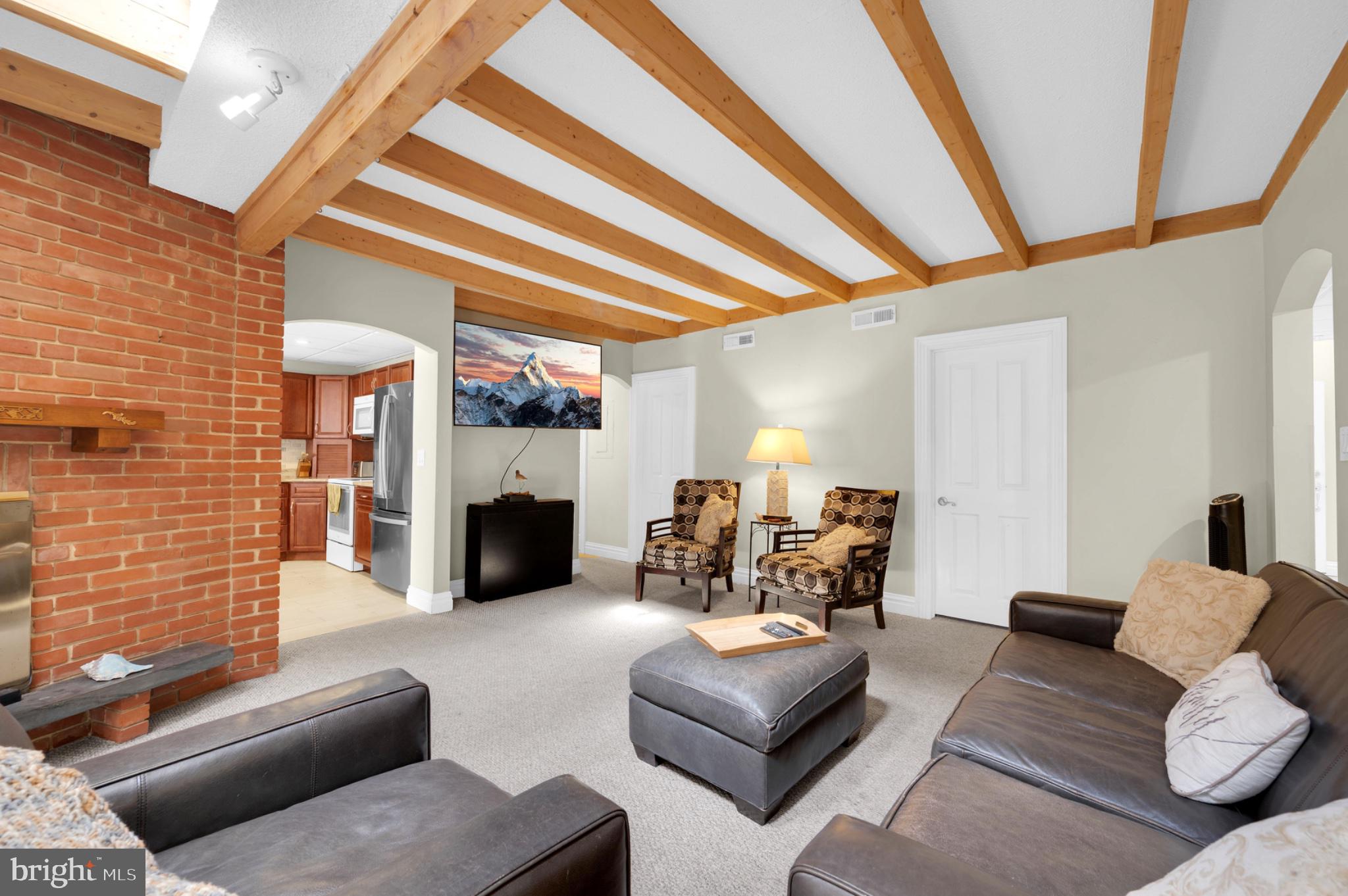 36 Linda Road Manahawkin, NJ 08050 - Photo 12 of 66 Gallery Image 12