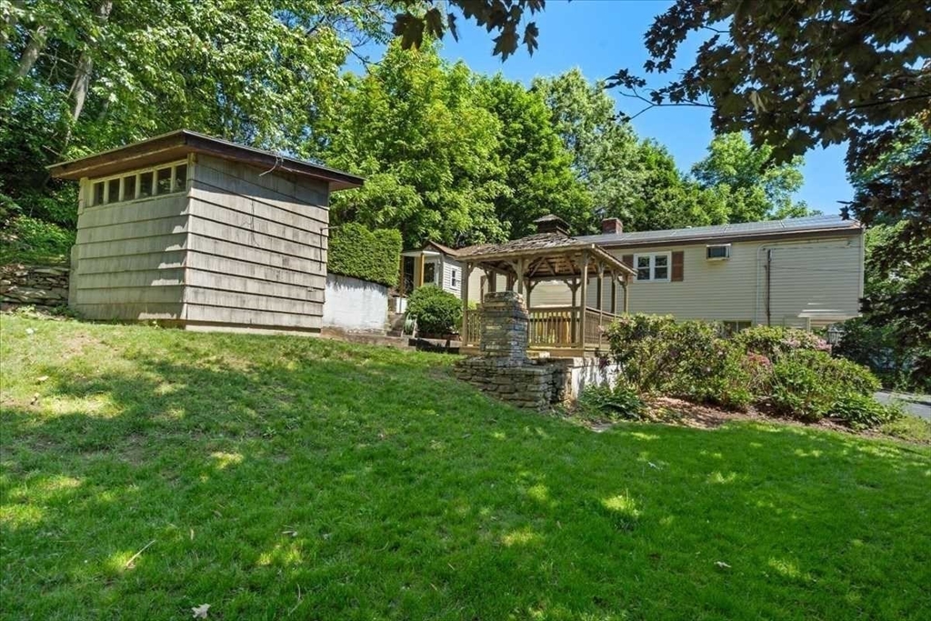 11 Pocono Road Worcester, MA 01605 - Photo 27 of 32
