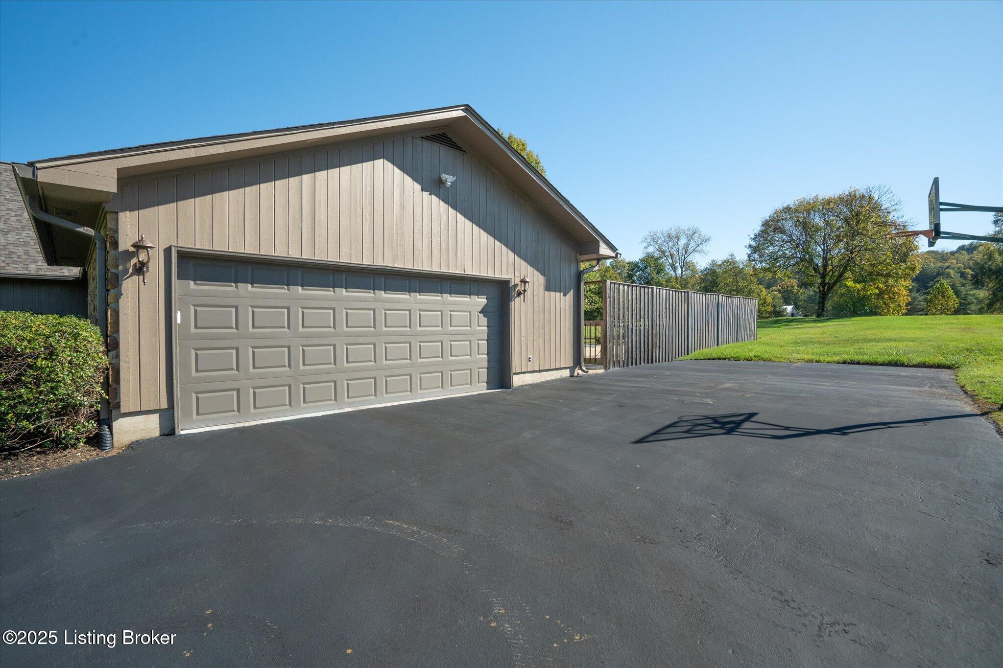 2017 Cardinal Harbour Road Prospect, KY 40059 - Photo 4 of 66 05-05-DSC03379