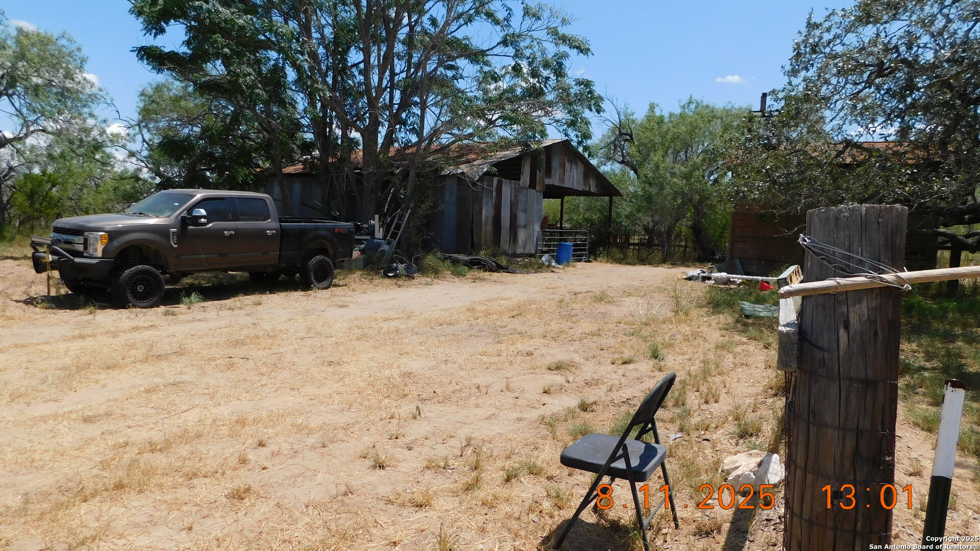 11620 Highway 16 Poteet, TX 78065 - Photo 23 of 38 a view of a backyard
