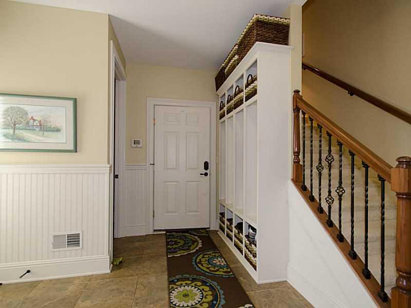 2241 Finchley Road Carmel, IN 46032 - Photo 11 of 24 Gallery Image 11