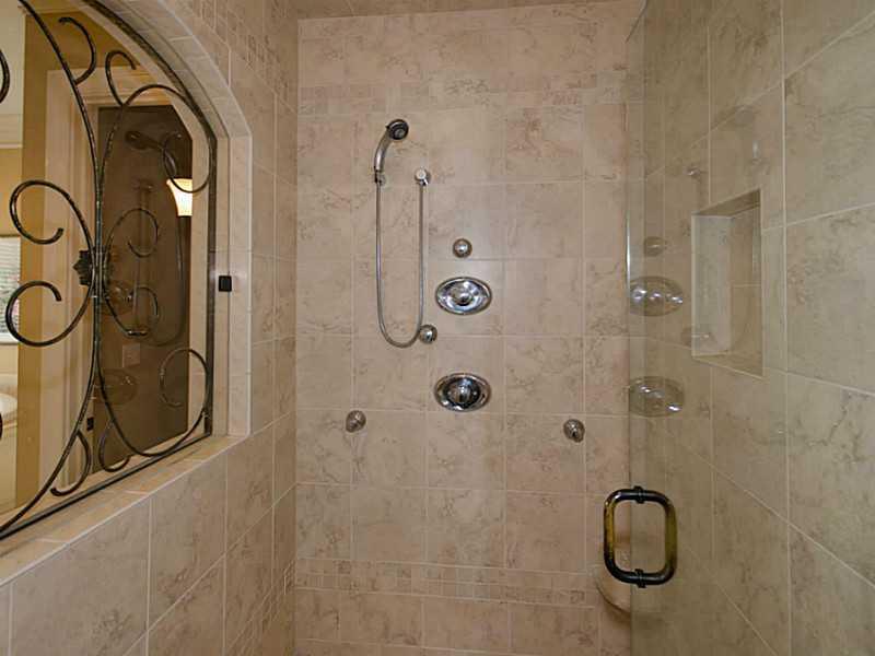 2241 Finchley Road Carmel, IN 46032 - Photo 15 of 24 Gallery Image 15