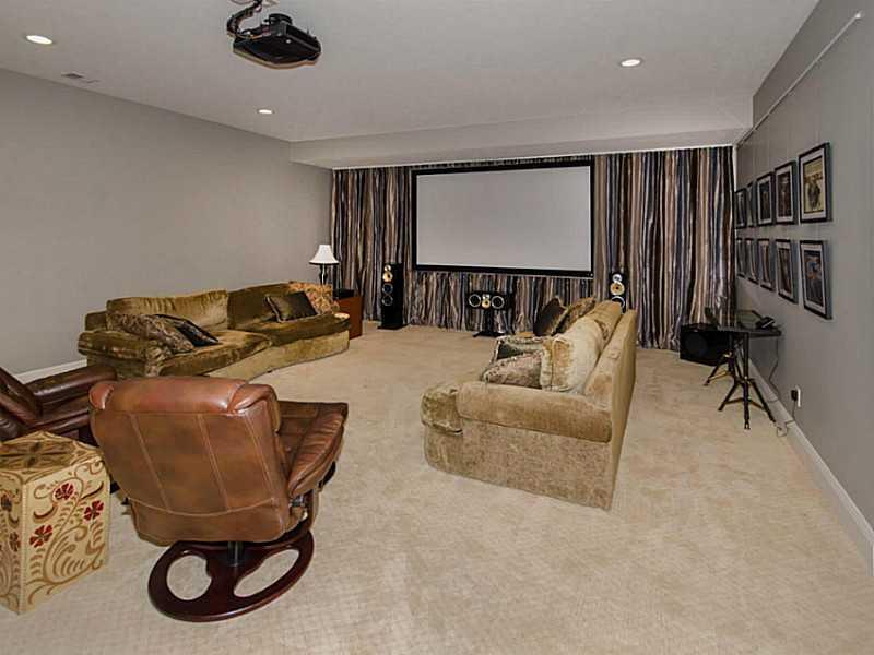 2241 Finchley Road Carmel, IN 46032 - Photo 20 of 24 Gallery Image 20