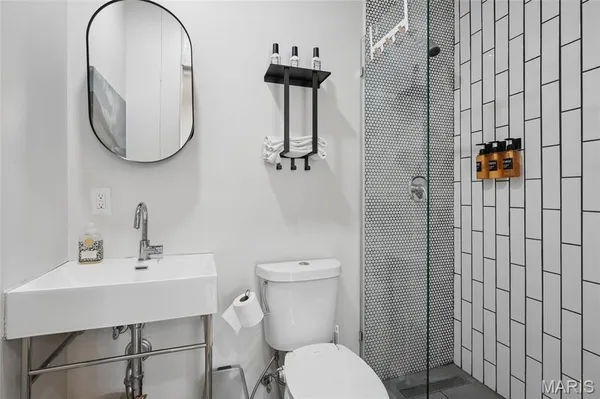 $425,000 | 4935 Reber Place, St. Louis, MO 63139