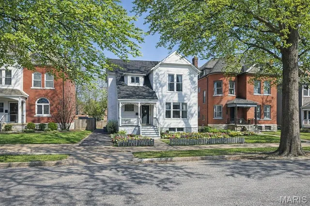 $475,000 | 4935 Reber Place, St. Louis, MO 63139