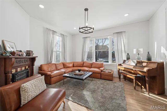 $475,000 | 4935 Reber Place, St. Louis, MO 63139