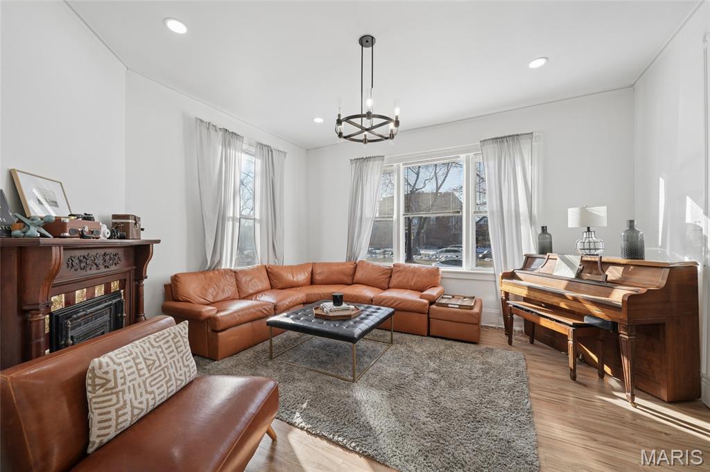 4935 Reber Place St. Louis, MO 63139 - Photo 7 of 34