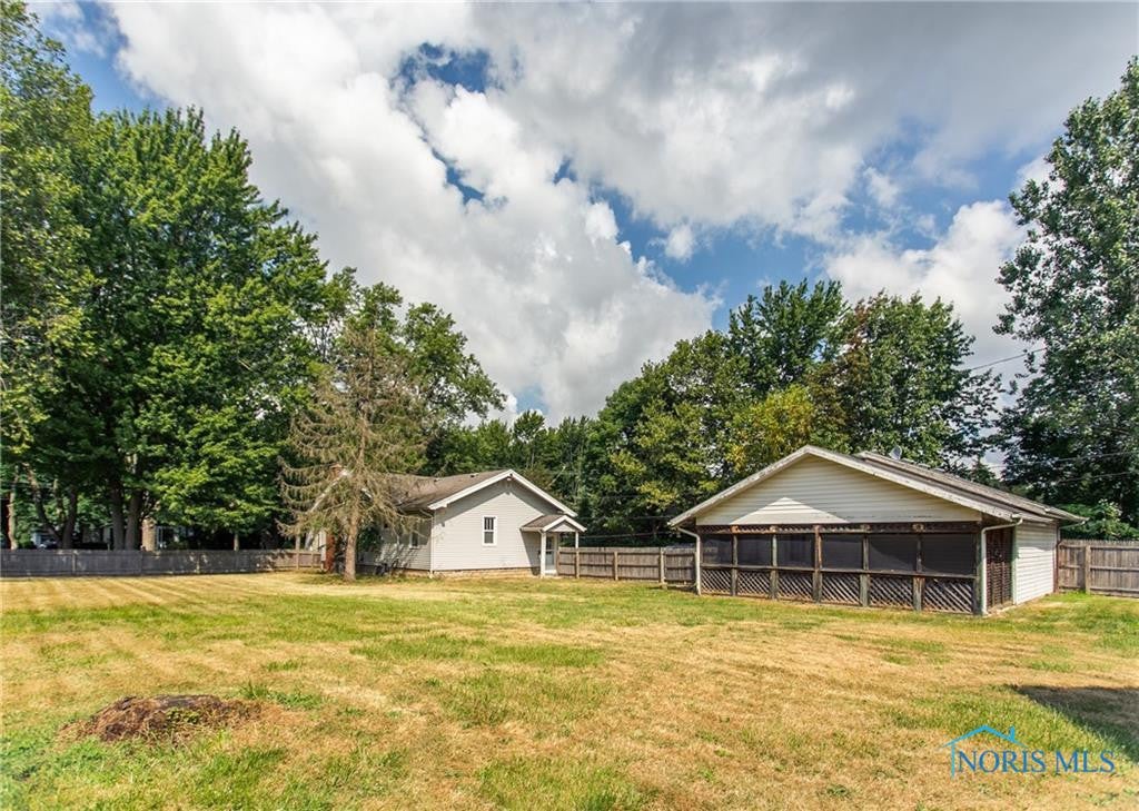 28974 White Road Perrysburg, OH 43551 - Photo 18 of 23 Gallery Image 18
