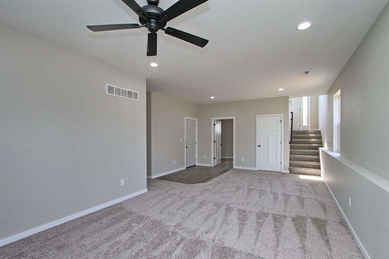 105 Cherry Lane Riverside, IA 52327 - Photo 25 of 35 Gallery Image 25