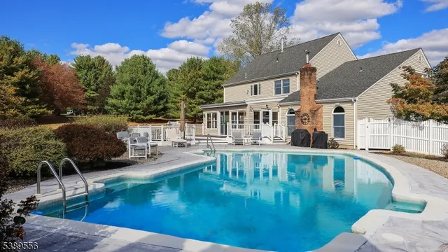 $885,000 | 4 Chamberlain Road, Flemington, NJ 08822