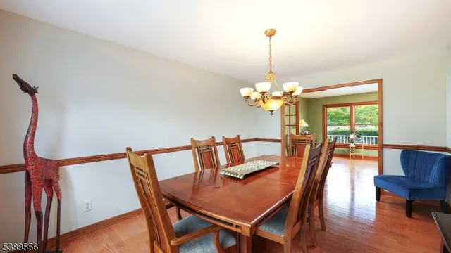 $885,000 | 4 Chamberlain Road, Flemington, NJ 08822
