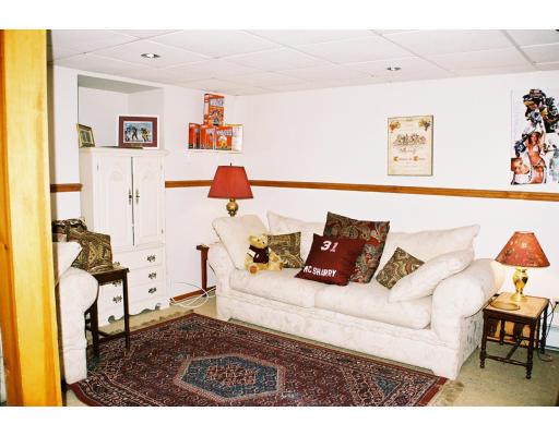 85 Copeland Road Lynn, MA 01904 - Photo 8 of 15 Gallery Image 8