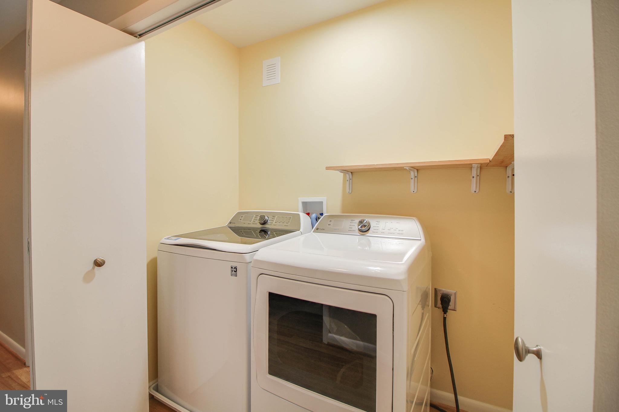 1360 St Michaels Road Mount Airy, MD 21771 - Photo 25 of 62 Main level laundry