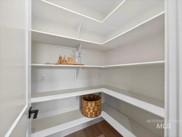 $1,175,000 | 25701 Clydesdale Lane, Parma, ID 83660