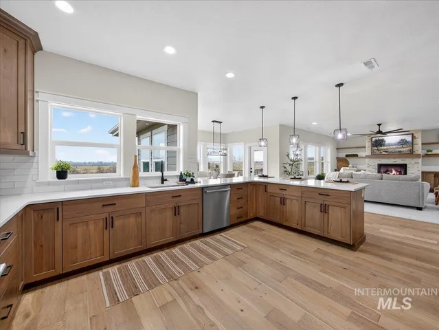 $1,175,000 | 25701 Clydesdale Lane, Parma, ID 83660